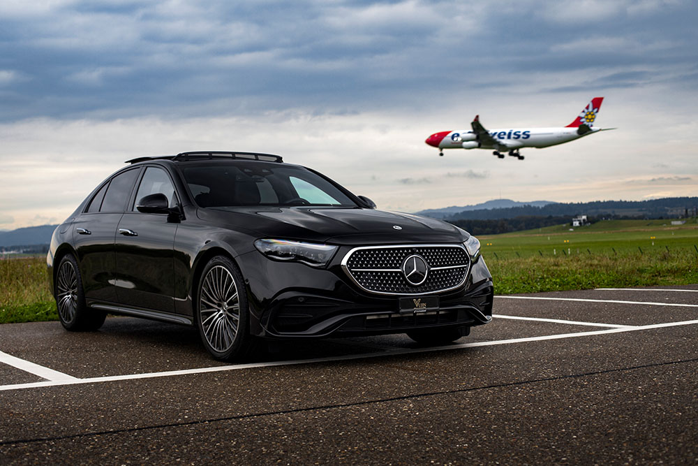 vip service vujin limousine luxury transports private chauffeur service eclass image gallery 2