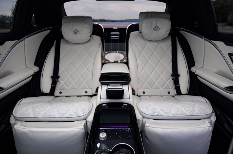 vip service vujin limousine luxury transports private chauffeur service mercedes benz maybach premium gallery 6