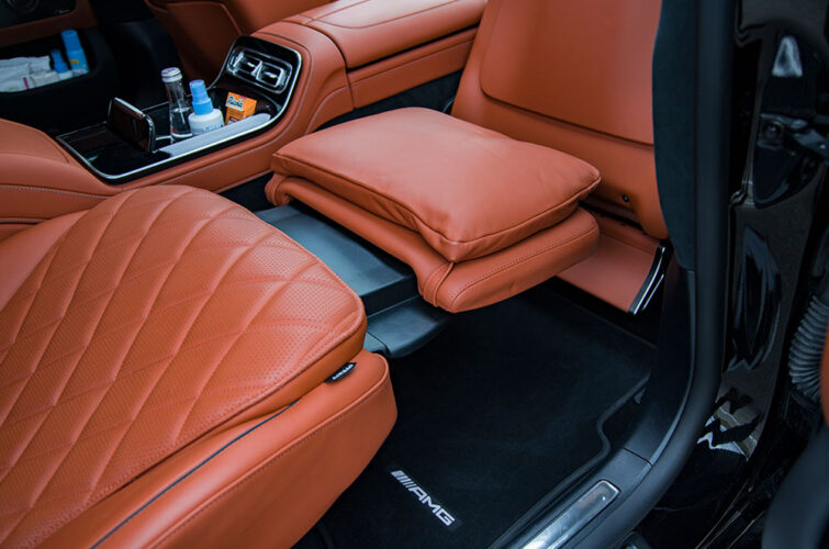 vip service vujin limousine luxury transports private chauffeur service mercedes benz s class premium gallery 2