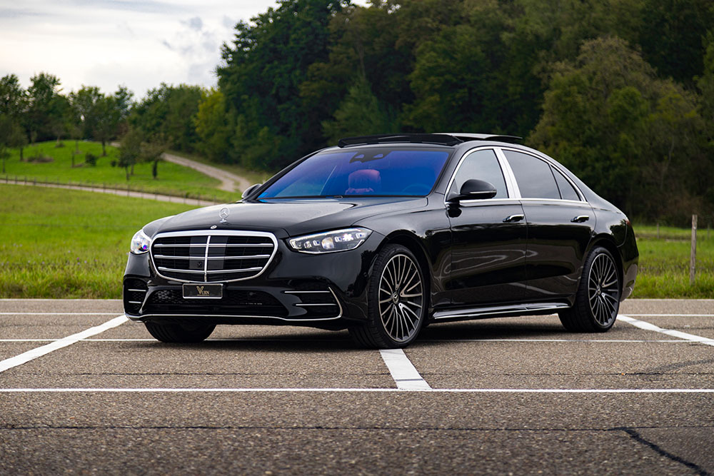 vip service vujin limousine luxury transports private chauffeur service s class cover 2